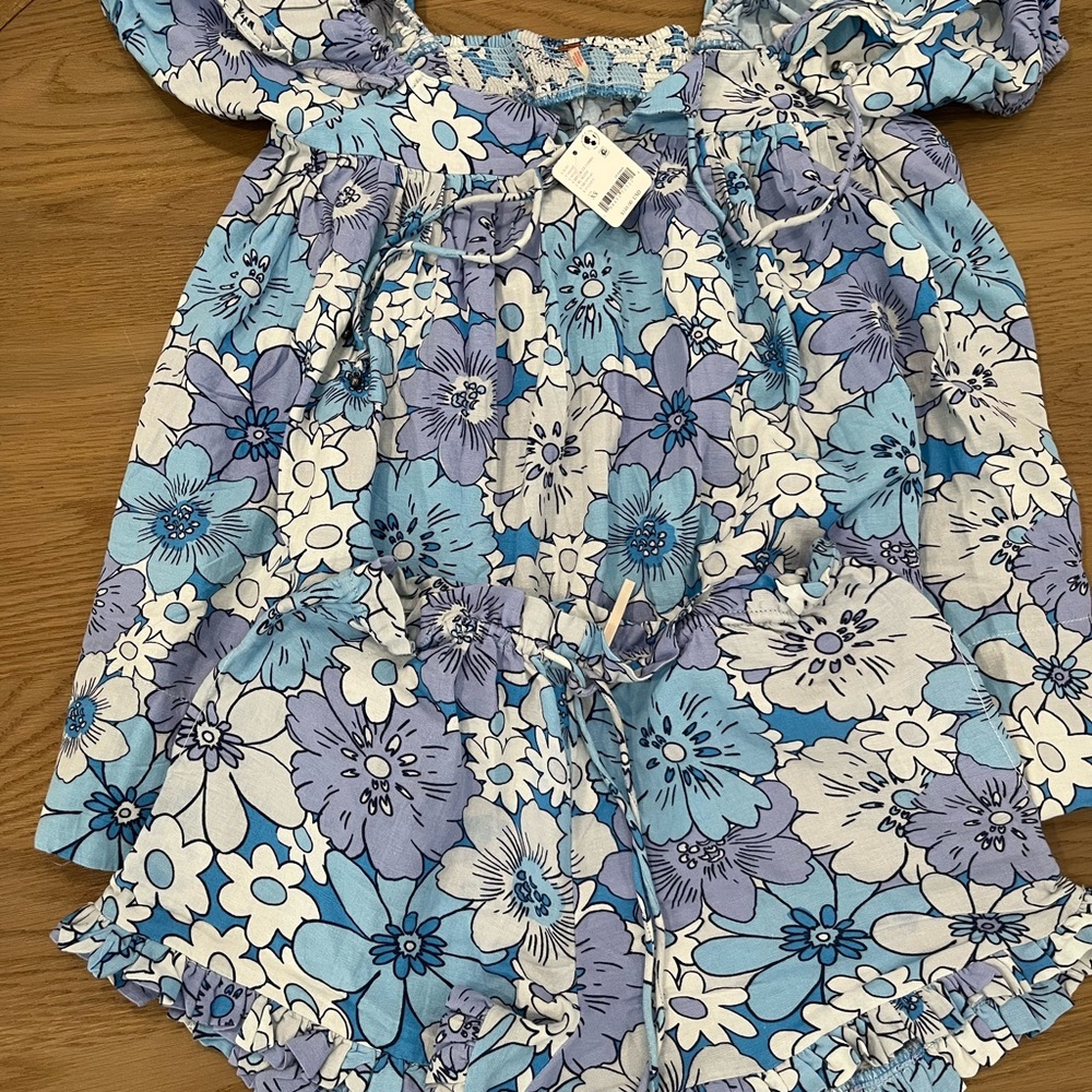 Free People Maggie Mae Floral Retro Pattern - Picture 3 of 4